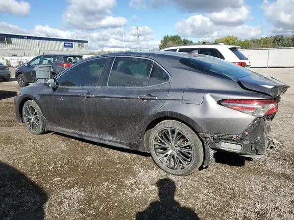 4T1B11HK0JU073862 2018 TOYOTA CAMRY - Image 2