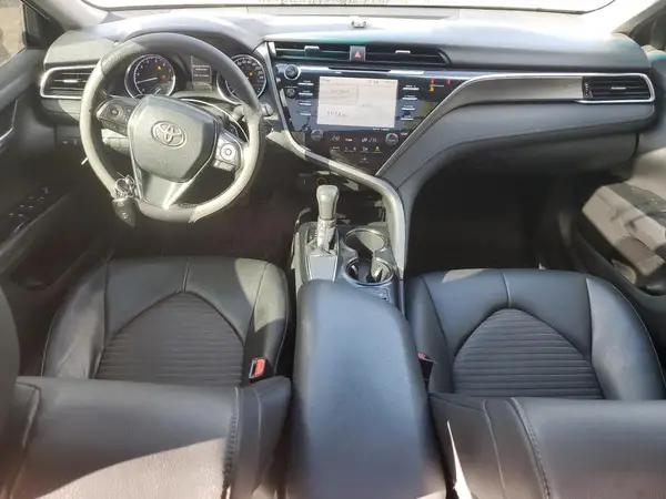 4T1B11HK0JU073862 2018 TOYOTA CAMRY - Image 8