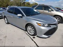 4T1B11HK0JU074283 2018 TOYOTA CAMRY