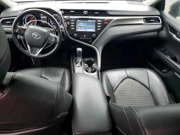 4T1B11HK0JU077040 2018 TOYOTA CAMRY - Image 8