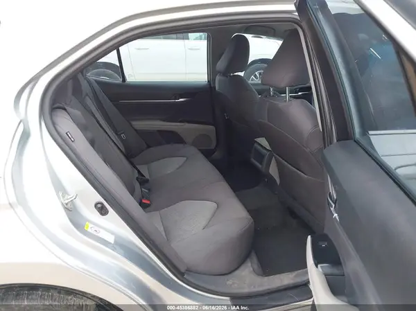 4T1B11HK0JU080021 2018 TOYOTA CAMRY - Image 8
