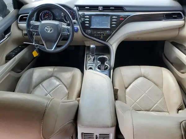 4T1B11HK0JU080410 2018 TOYOTA CAMRY - Image 8