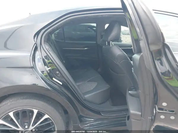 4T1B11HK0JU080794 2018 TOYOTA CAMRY - Image 8