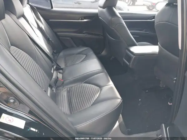 4T1B11HK0JU086434 2018 TOYOTA CAMRY - Image 8
