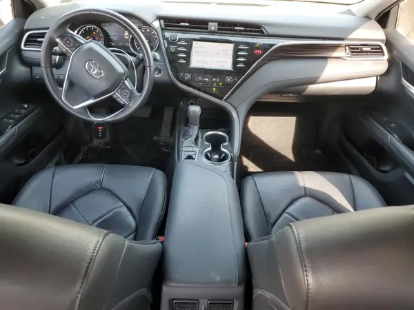 4T1B11HK0JU087017 2018 TOYOTA CAMRY - Image 8