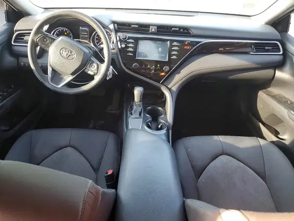 4T1B11HK0JU087650 2018 TOYOTA CAMRY - Image 8