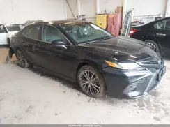 4T1B11HK0JU091097 2018 TOYOTA CAMRY
