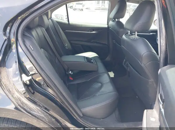 4T1B11HK0JU095201 2018 TOYOTA CAMRY - Image 8