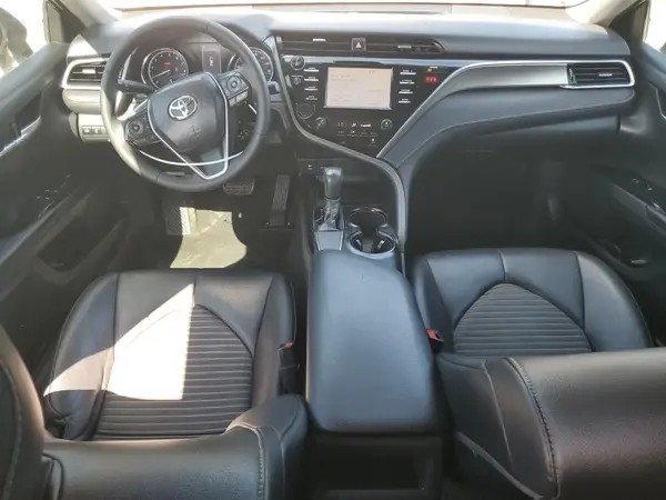 4T1B11HK0JU095795 2018 TOYOTA CAMRY - Image 8