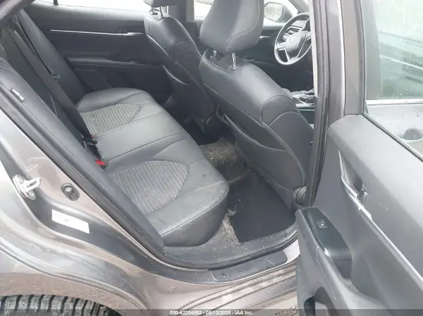 4T1B11HK0JU097935 2018 TOYOTA CAMRY - Image 8