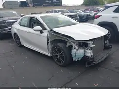 4T1B11HK0JU104267 2018 TOYOTA CAMRY