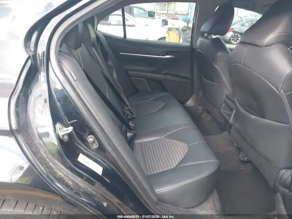 4T1B11HK0JU108836 2018 TOYOTA CAMRY - Image 8