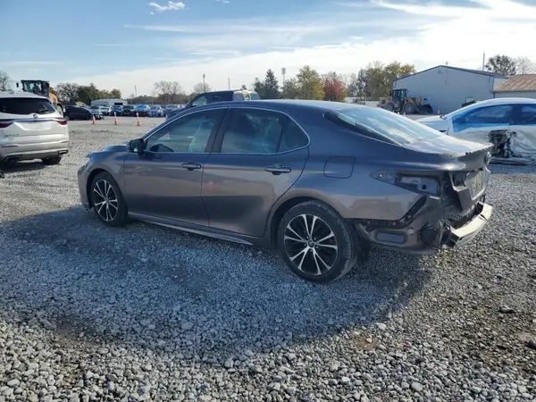 4T1B11HK0JU109176 2018 TOYOTA CAMRY - Image 2