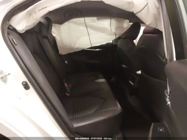 4T1B11HK0JU109906 2018 TOYOTA CAMRY - Image 8