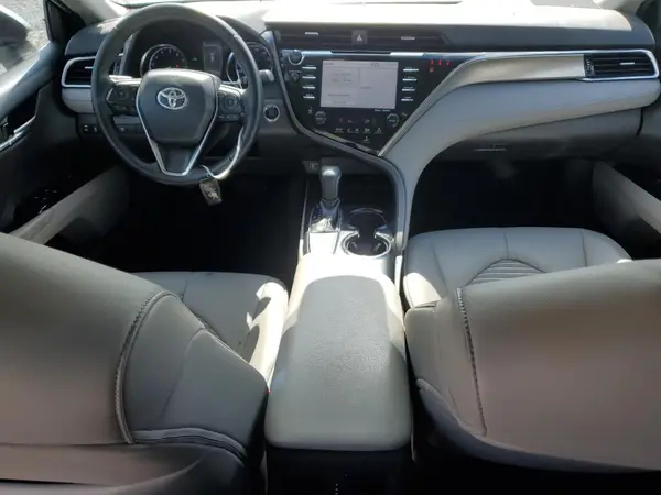 4T1B11HK0JU112708 2018 TOYOTA CAMRY - Image 8
