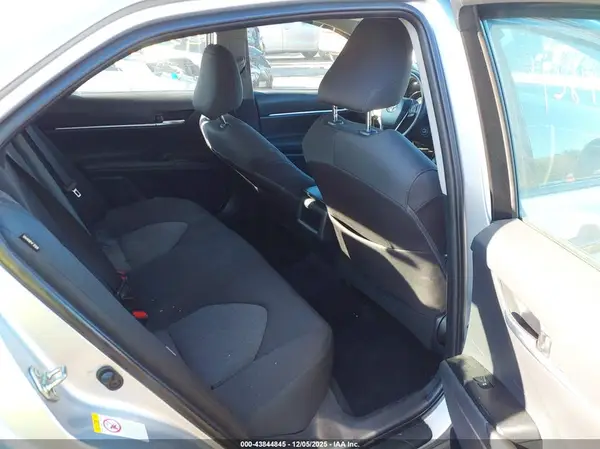 4T1B11HK0JU121991 2018 TOYOTA CAMRY - Image 8