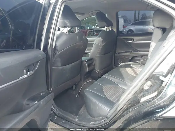 4T1B11HK0JU127094 2018 TOYOTA CAMRY - Image 8