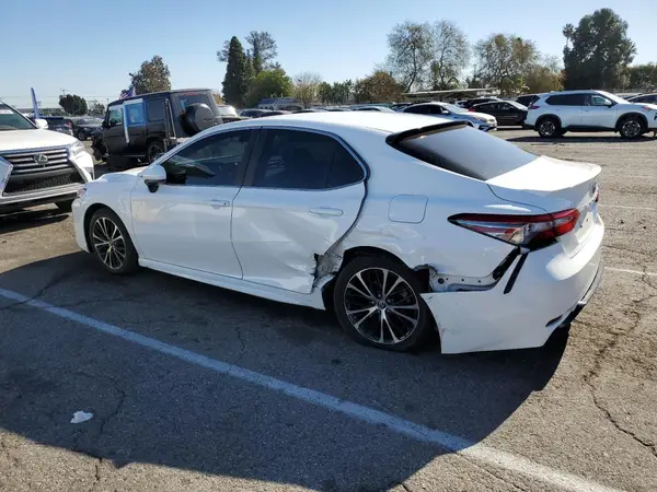 4T1B11HK0JU129119 2018 TOYOTA CAMRY - Image 2