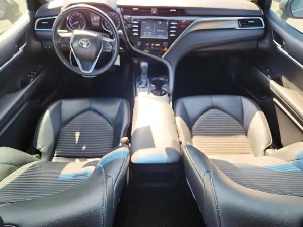 4T1B11HK0JU130593 2018 TOYOTA CAMRY - Image 8