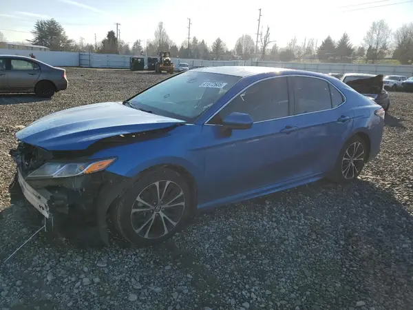 4T1B11HK0JU132683 2018 TOYOTA CAMRY - Image 1