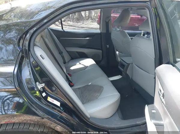 4T1B11HK0JU132747 2018 TOYOTA CAMRY - Image 8