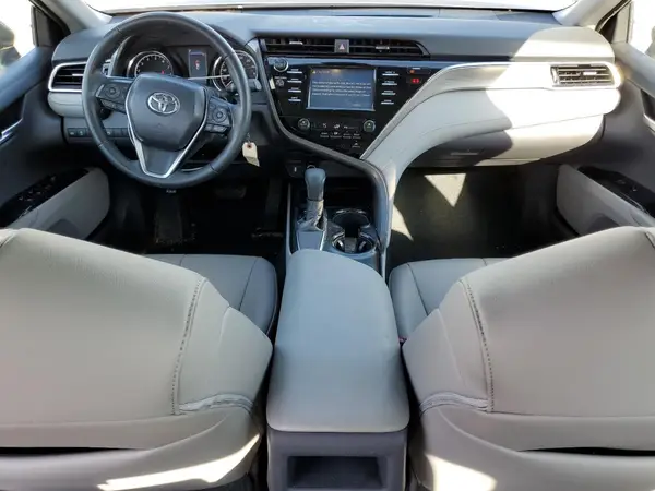 4T1B11HK0JU136264 2018 TOYOTA CAMRY - Image 8
