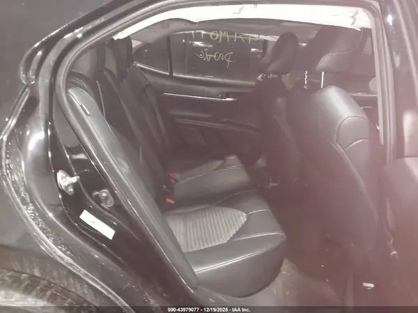 4T1B11HK0JU136765 2018 TOYOTA CAMRY - Image 8