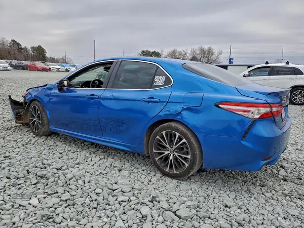 4T1B11HK0JU137379 2018 TOYOTA CAMRY - Image 2