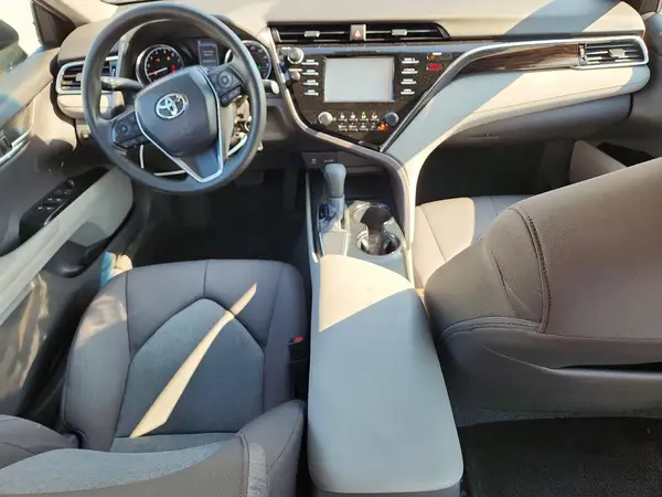 4T1B11HK0JU140945 2018 TOYOTA CAMRY - Image 8