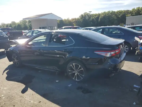 4T1B11HK0JU141593 2018 TOYOTA CAMRY - Image 2