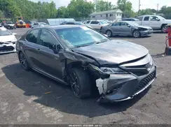 4T1B11HK0JU143294 2018 TOYOTA CAMRY