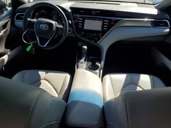 4T1B11HK0JU149077 2018 TOYOTA CAMRY - Image 8