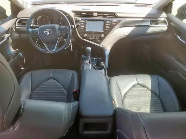 4T1B11HK0JU151945 2018 TOYOTA CAMRY - Image 8