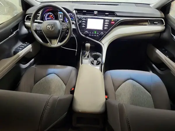 4T1B11HK0JU155915 2018 TOYOTA CAMRY - Image 8
