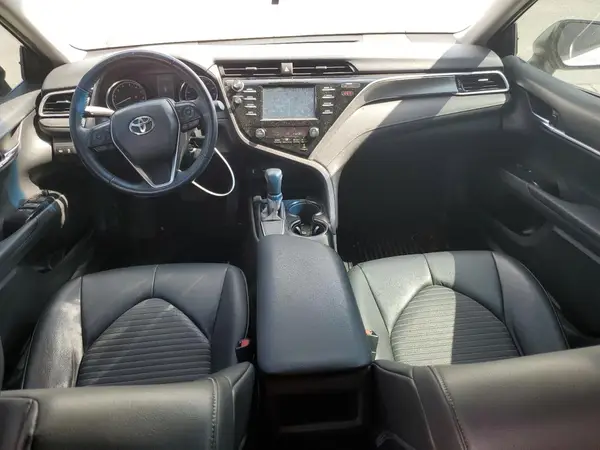 4T1B11HK0JU500246 2018 TOYOTA CAMRY - Image 8