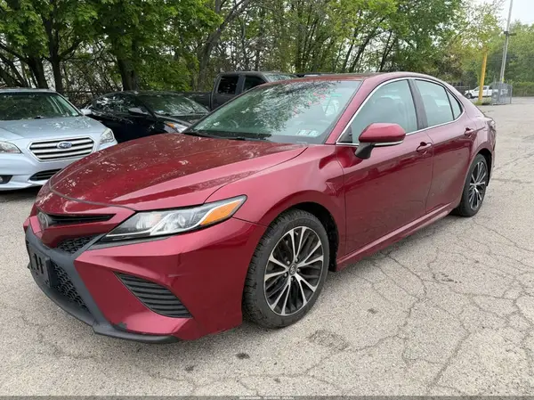 4T1B11HK0JU500358 2018 TOYOTA CAMRY - Image 2