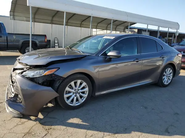 4T1B11HK0JU503972 2018 TOYOTA CAMRY - Image 1
