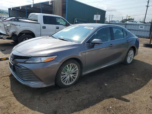 4T1B11HK0JU505169 2018 TOYOTA CAMRY - Image 1