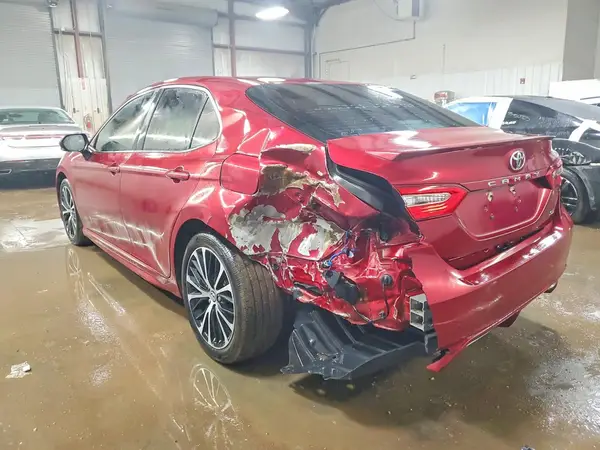 4T1B11HK0JU505799 2018 TOYOTA CAMRY - Image 2
