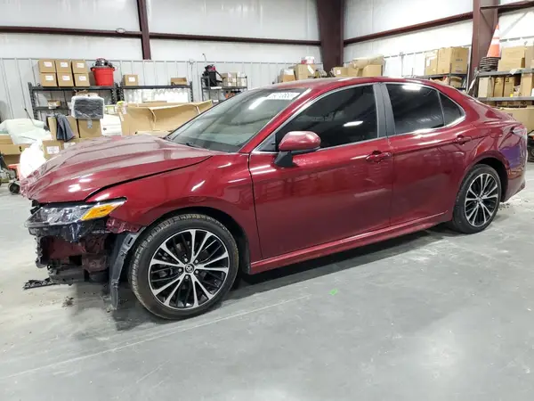 4T1B11HK0JU507925 2018 TOYOTA CAMRY - Image 1