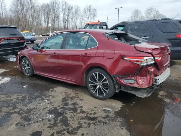 4T1B11HK0JU510467 2018 TOYOTA CAMRY - Image 2