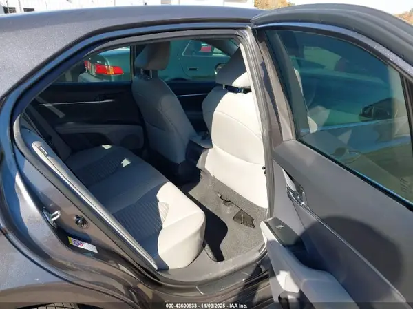 4T1B11HK0JU512350 2018 TOYOTA CAMRY - Image 8