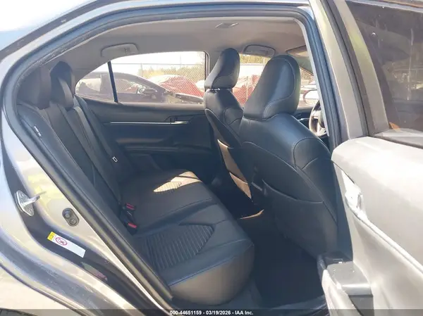 4T1B11HK0JU518178 2018 TOYOTA CAMRY - Image 8