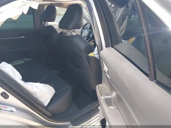 4T1B11HK0JU518181 2018 TOYOTA CAMRY - Image 8