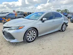4T1B11HK0JU521016 2018 TOYOTA CAMRY