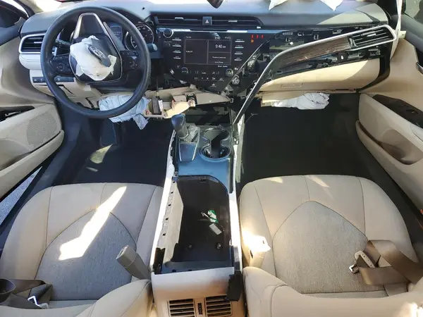 4T1B11HK0JU521047 2018 TOYOTA CAMRY - Image 8