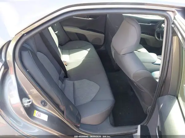 4T1B11HK0JU524109 2018 TOYOTA CAMRY - Image 8