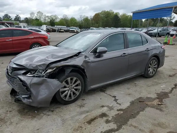 4T1B11HK0JU524546 2018 TOYOTA CAMRY - Image 1