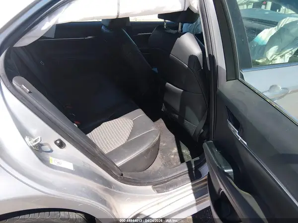 4T1B11HK0JU527169 2018 TOYOTA CAMRY - Image 8