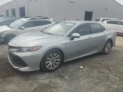 4T1B11HK0JU527480 2018 TOYOTA CAMRY